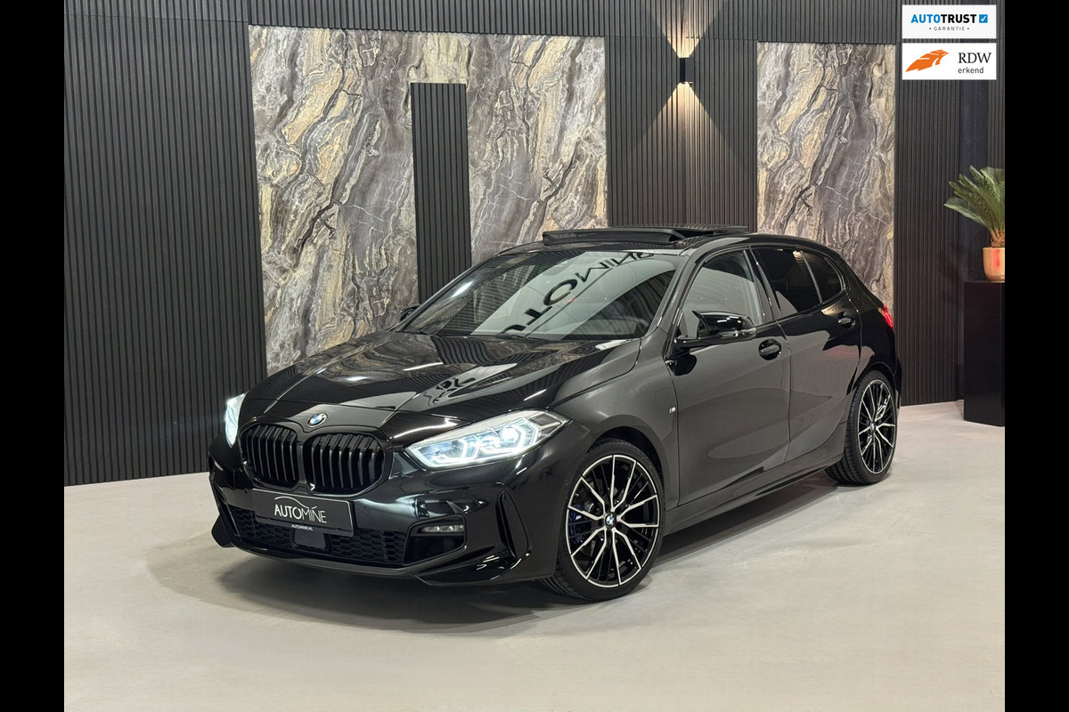 BMW 1-serie 118i M Sport|PANO|SFEER|Harman Kardon|BOMVOL
