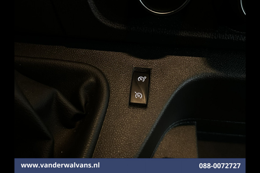 Renault Master 2.3 dCi 136pk L3H2 Euro6 Airco | Camera | Navigatie | LED | Cruisecontrol | 2500kg Trekhaak Parkeersensoren