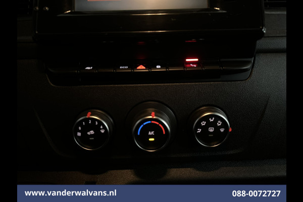 Renault Master 2.3 dCi 136pk L3H2 Euro6 Airco | Camera | Navigatie | LED | Cruisecontrol | 2500kg Trekhaak Parkeersensoren