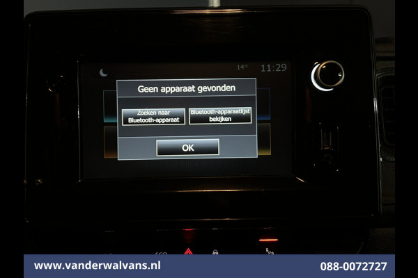 Renault Master 2.3 dCi 136pk L3H2 Euro6 Airco | Camera | Navigatie | LED | Cruisecontrol | 2500kg Trekhaak Parkeersensoren