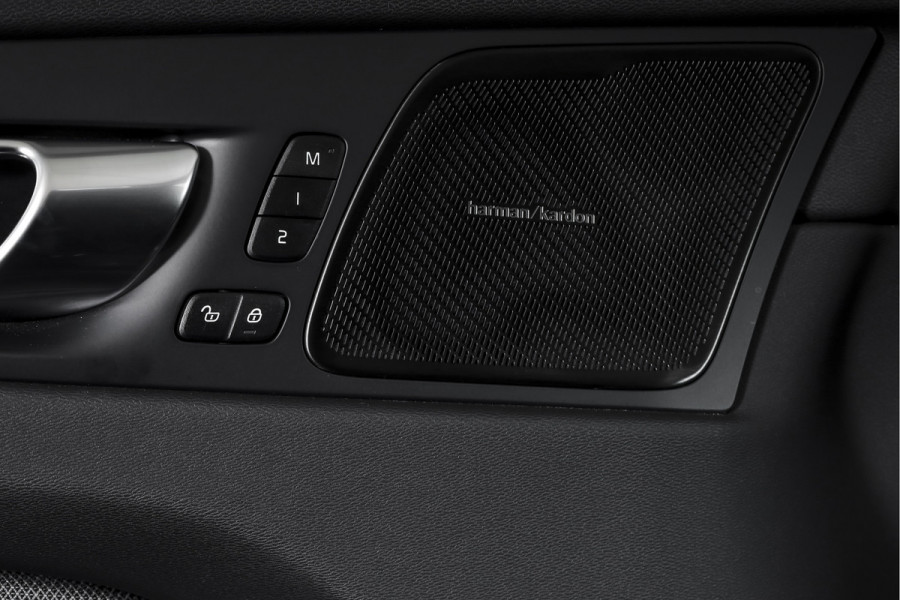 Volvo XC60 2.0 T8 Plug-in-hybrid AWD Polestar Engineered - Facelift MY26 | S/K-Panodak | Harman/Kardon | 360 Camera | Dig.Cockpit | Adapt.Cruise | Stoel+-Stuurverw. | Elek. stoelen | NAV + App.Connect | ECC | LM 21" | 4735