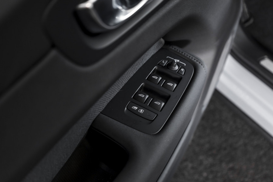 Volvo XC60 2.0 T8 Plug-in-hybrid AWD Polestar Engineered - Facelift MY26 | S/K-Panodak | Harman/Kardon | 360 Camera | Dig.Cockpit | Adapt.Cruise | Stoel+-Stuurverw. | Elek. stoelen | NAV + App.Connect | ECC | LM 21" | 4735