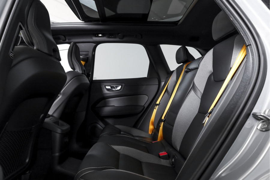 Volvo XC60 2.0 T8 Plug-in-hybrid AWD Polestar Engineered - Facelift MY26 | S/K-Panodak | Harman/Kardon | 360 Camera | Dig.Cockpit | Adapt.Cruise | Stoel+-Stuurverw. | Elek. stoelen | NAV + App.Connect | ECC | LM 21" | 4735