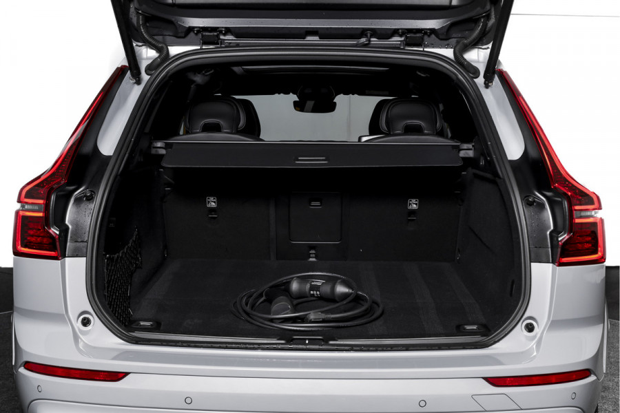 Volvo XC60 2.0 T8 Plug-in-hybrid AWD Polestar Engineered - Facelift MY26 | S/K-Panodak | Harman/Kardon | 360 Camera | Dig.Cockpit | Adapt.Cruise | Stoel+-Stuurverw. | Elek. stoelen | NAV + App.Connect | ECC | LM 21" | 4735