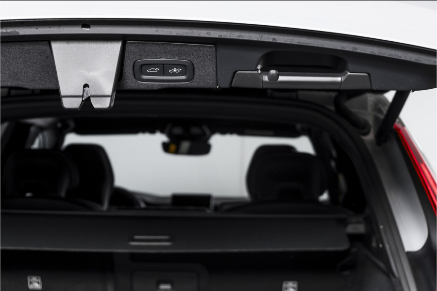 Volvo XC60 2.0 T8 Plug-in-hybrid AWD Polestar Engineered - Facelift MY26 | S/K-Panodak | Harman/Kardon | 360 Camera | Dig.Cockpit | Adapt.Cruise | Stoel+-Stuurverw. | Elek. stoelen | NAV + App.Connect | ECC | LM 21" | 4735