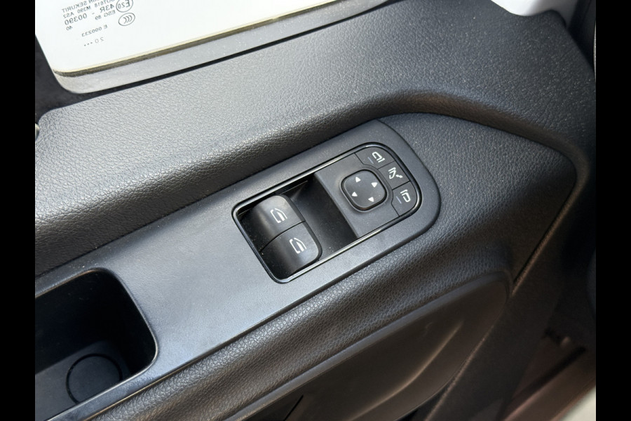 Mercedes-Benz Sprinter 317 1.9 CDI Automaat L3H2 Trekhaak 3,5t Climate Control Cruise Control Carplay Camera