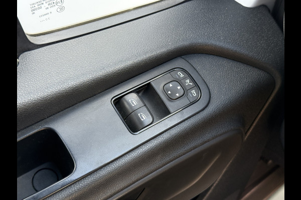 Mercedes-Benz Sprinter 317 1.9 CDI Automaat L3H2 Trekhaak 3,5t Climate Control Cruise Control Carplay Camera