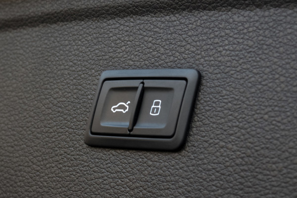 Audi Q5 55 TFSI e quattro Competition | LUCHTVERING | ACC | ELEKTRISCH VERSTELBARE STOELEN | MEMORY | CAMERA