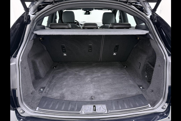 Jaguar E-Pace 2.0 P200 AWD R-Dynamic | RIJKLAARPRIJS INCL 12 MND BOVAG GARANTIE| PANO| ELEK. ACHTERKLEP| ELEK. STOEL| LEER| TREKHAAK LED