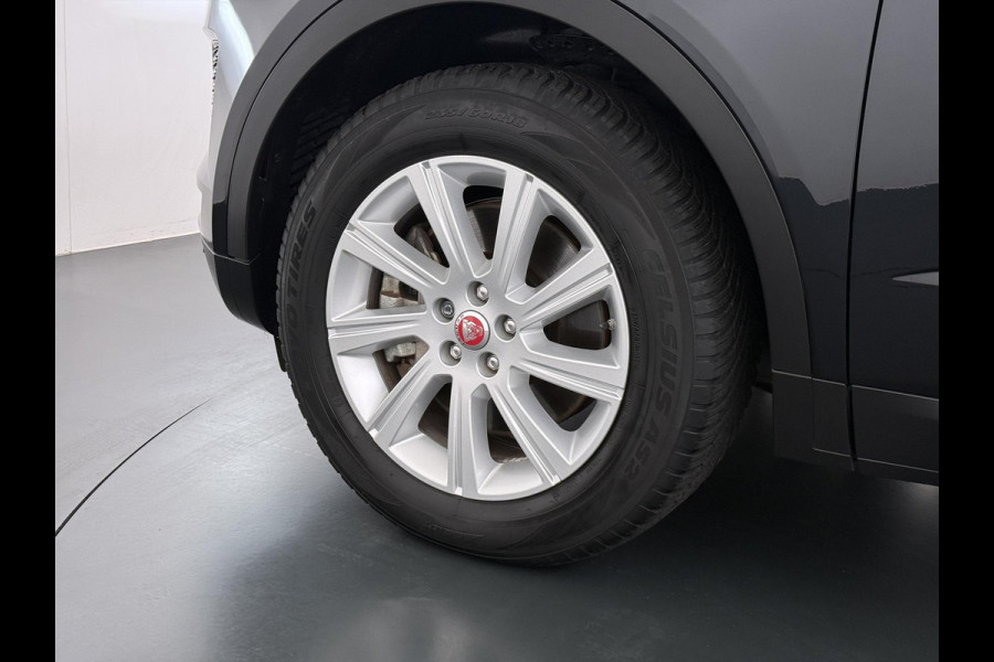 Jaguar E-Pace 2.0 P200 AWD R-Dynamic | RIJKLAARPRIJS INCL 12 MND BOVAG GARANTIE| PANO| ELEK. ACHTERKLEP| ELEK. STOEL| LEER| TREKHAAK LED