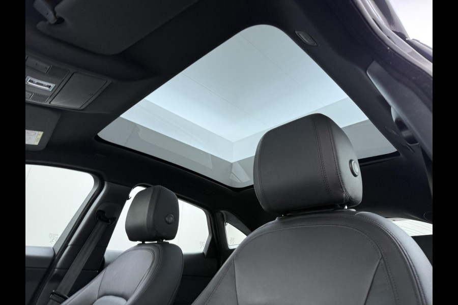 Jaguar E-Pace 2.0 P200 AWD R-Dynamic | RIJKLAARPRIJS INCL 12 MND BOVAG GARANTIE| PANO| ELEK. ACHTERKLEP| ELEK. STOEL| LEER| TREKHAAK LED