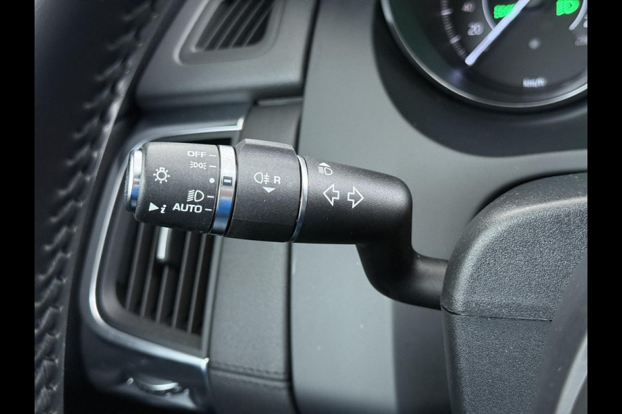 Jaguar E-Pace 2.0 P200 AWD R-Dynamic | RIJKLAARPRIJS INCL 12 MND BOVAG GARANTIE| PANO| ELEK. ACHTERKLEP| ELEK. STOEL| LEER| TREKHAAK LED