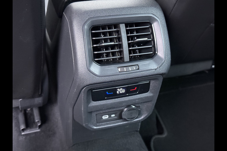 Seat Tarraco 1.5TSI FR Trekhaak Navi Adap.Cruise 360°Camera Elek.Stoel+Memory Ecc Apple Carplay Android Auto Business Intense Licht-/regensensor Lmv Led Isofix DAB Keyless Dodehoek detector Rijstrooksensor 1.800KG Trekgewicht 1e Eigenaar Dealeronderhouden Origineel Nederlandse Auto