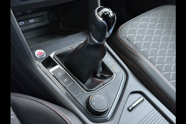 Seat Tarraco 1.5TSI FR Trekhaak Navi Adap.Cruise 360°Camera Elek.Stoel+Memory Ecc Apple Carplay Android Auto Business Intense Licht-/regensensor Lmv Led Isofix DAB Keyless Dodehoek detector Rijstrooksensor 1.800KG Trekgewicht 1e Eigenaar Dealeronderhouden Origineel Nederlandse Auto