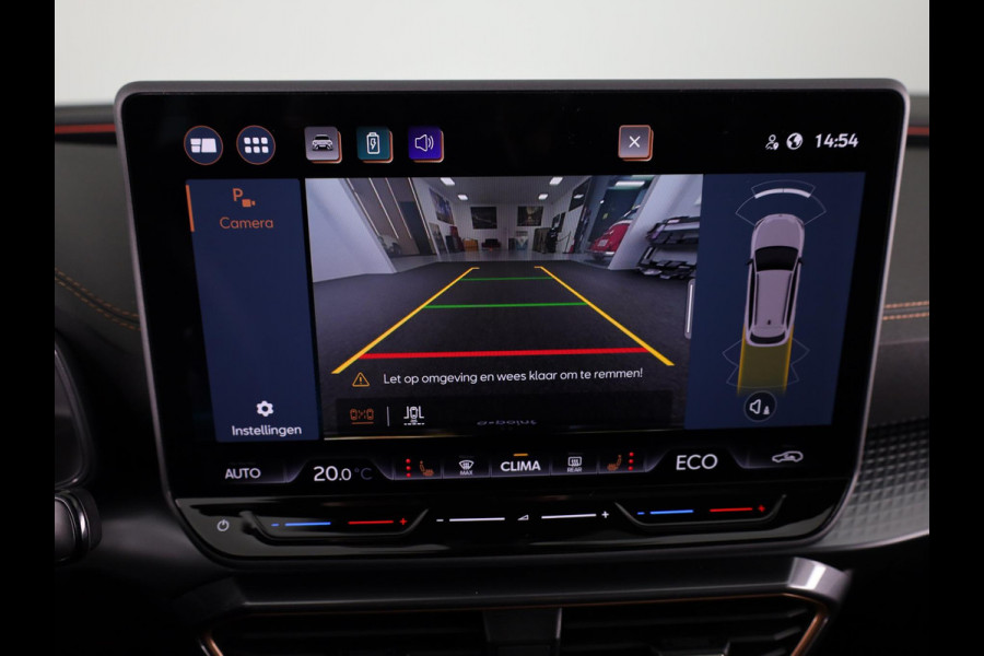 CUPRA Leon Sportstourer 1.5 TSI e-Hybrid Business 204PK | Panoramadak | Sennheiser | 19 Inch | Achteruitrijcamera |