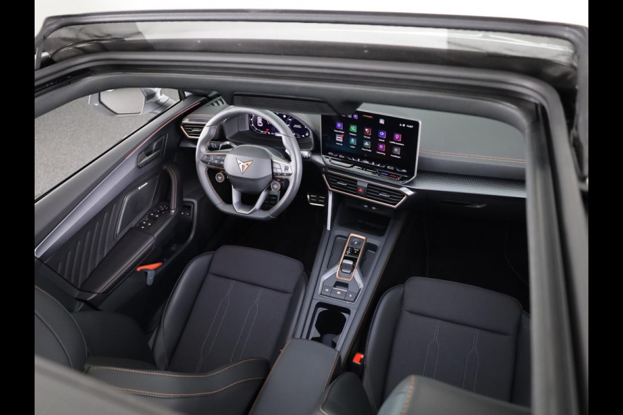 CUPRA Leon Sportstourer 1.5 TSI e-Hybrid Business 204PK | Panoramadak | Sennheiser | 19 Inch | Achteruitrijcamera |