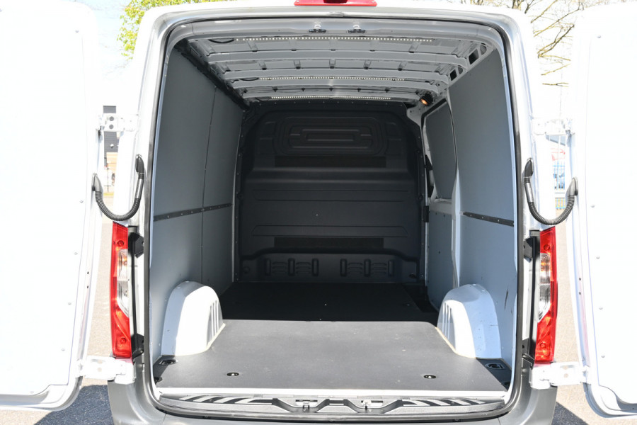 Mercedes-Benz Sprinter 317 CDI L2H1 3500 KG trekhaak, Geveerde stoel, Standkachel