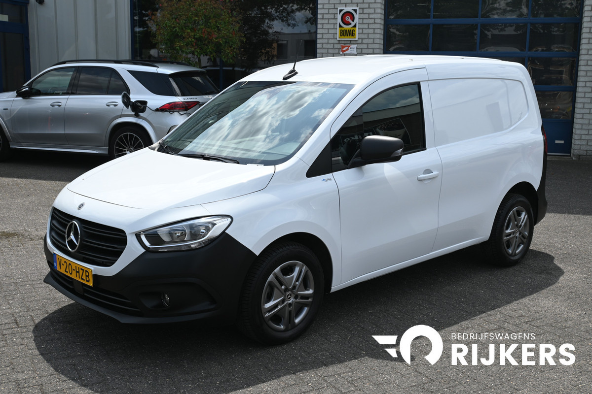 Mercedes-Benz Citan 110 CDI L1 Pro 3 Zitplaatsen, MBUX, Stoelverwarming
