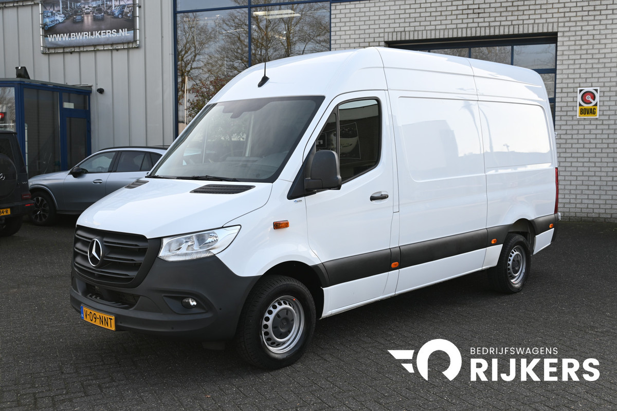 Mercedes-Benz Sprinter 317 CDI L2H2 360 Graden camera, MBUX met navigatie