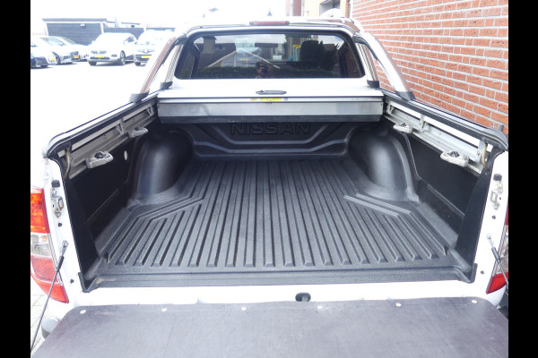 Nissan Navara 2.3 dCi Tekna 190PK 4WD 3500KG Trekgewicht Camera/PDC/Navigatie