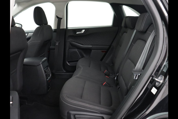 Ford Kuga 2.5 PHEV Titanium | SOH 91,5% | Trekhaak | Stoelverwarming | Adaptive cruise | Camera | Caplay | Navigatie | Dodehoek detectie | Keyless | Digital Cockpit | Achterbankverwarming | Plug In