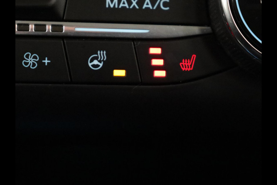 Ford Kuga 2.5 PHEV Titanium | SOH 91,5% | Trekhaak | Stoelverwarming | Adaptive cruise | Camera | Caplay | Navigatie | Dodehoek detectie | Keyless | Digital Cockpit | Achterbankverwarming | Plug In