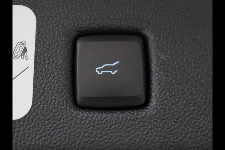 Ford Kuga 2.5 PHEV Titanium | SOH 91,5% | Trekhaak | Stoelverwarming | Adaptive cruise | Camera | Caplay | Navigatie | Dodehoek detectie | Keyless | Digital Cockpit | Achterbankverwarming | Plug In