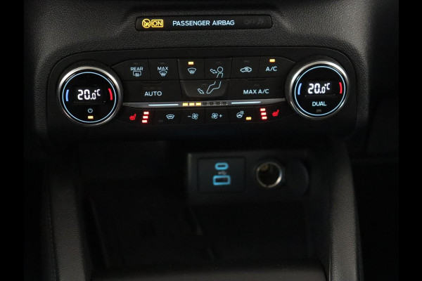 Ford Kuga 2.5 PHEV Titanium | SOH 91,5% | Trekhaak | Stoelverwarming | Adaptive cruise | Camera | Caplay | Navigatie | Dodehoek detectie | Keyless | Digital Cockpit | Achterbankverwarming | Plug In