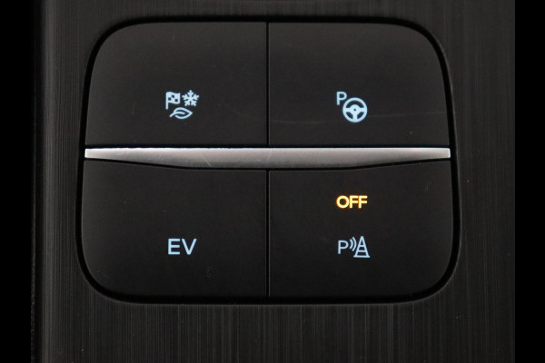 Ford Kuga 2.5 PHEV Titanium | SOH 91,5% | Trekhaak | Stoelverwarming | Adaptive cruise | Camera | Caplay | Navigatie | Dodehoek detectie | Keyless | Digital Cockpit | Achterbankverwarming | Plug In