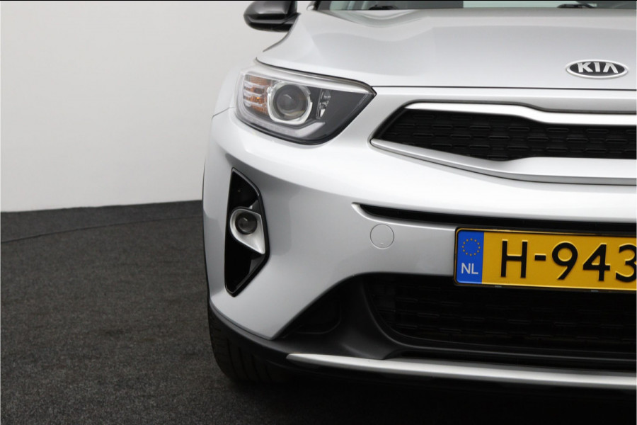 Kia Stonic 1.0 T-GDi DynamicLine - Navigatie - Airco - Cruise Control - Apple CarPlay/Android Auto - Camera - Fabrieksgarantie tot 03-2027