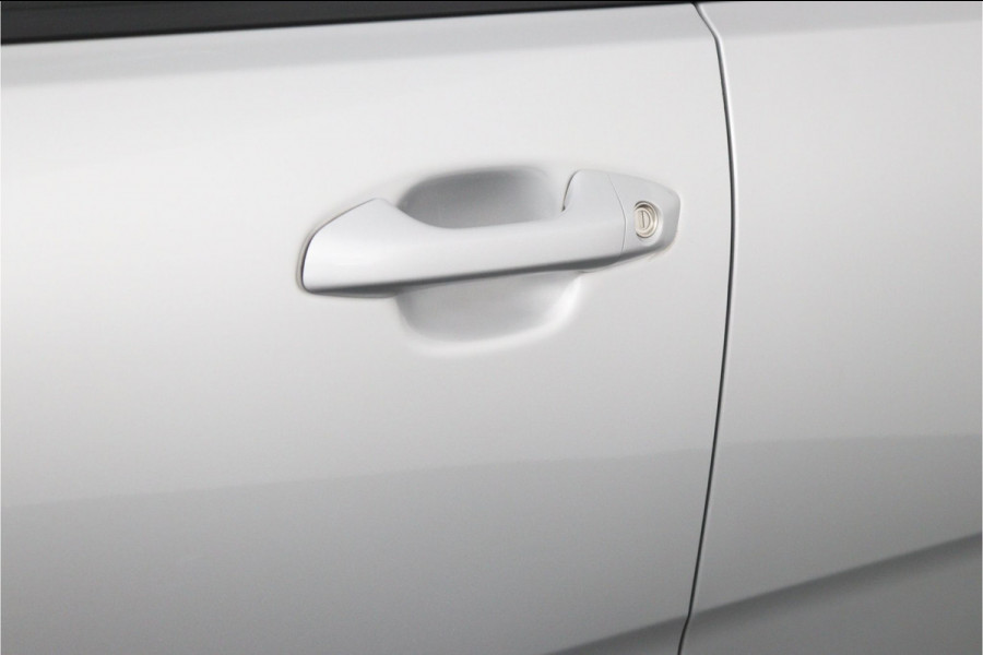 Kia Stonic 1.0 T-GDi DynamicLine - Navigatie - Airco - Cruise Control - Apple CarPlay/Android Auto - Camera - Fabrieksgarantie tot 03-2027