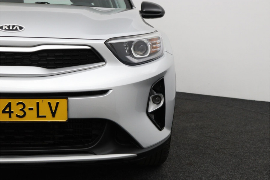 Kia Stonic 1.0 T-GDi DynamicLine - Navigatie - Airco - Cruise Control - Apple CarPlay/Android Auto - Camera - Fabrieksgarantie tot 03-2027