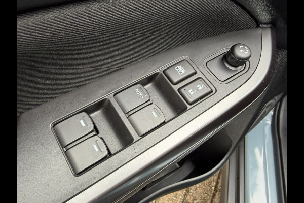 Suzuki Vitara 1.5 Hybrid Automaat Full led Adapt Cruise Clima Stoelverwarming Navigatie Carplay Dab+