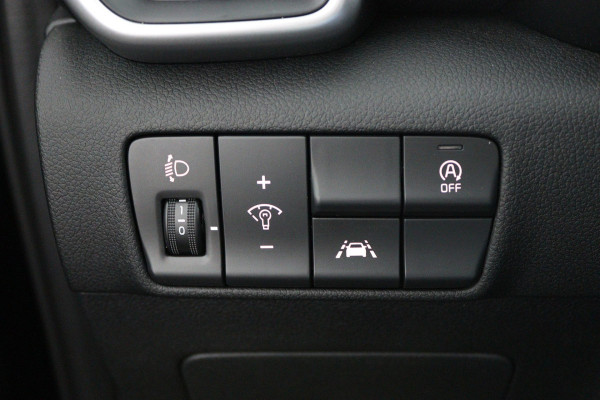 Kia Sportage 1.6 T-GDI DynamicPlusLine Automaat - Schuif-/kanteldak - Trekhaak - Keyless - Stoelverwarming - Apple CarPlay/Android Auto - Fabrieksgarantie tot 10-2026