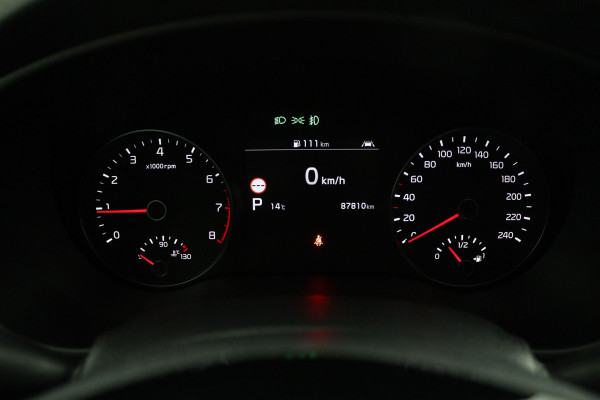 Kia Sportage 1.6 T-GDI DynamicPlusLine Automaat - Schuif-/kanteldak - Trekhaak - Keyless - Stoelverwarming - Apple CarPlay/Android Auto - Fabrieksgarantie tot 10-2026
