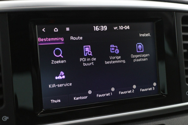 Kia Sportage 1.6 T-GDI DynamicPlusLine Automaat - Schuif-/kanteldak - Trekhaak - Keyless - Stoelverwarming - Apple CarPlay/Android Auto - Fabrieksgarantie tot 10-2026