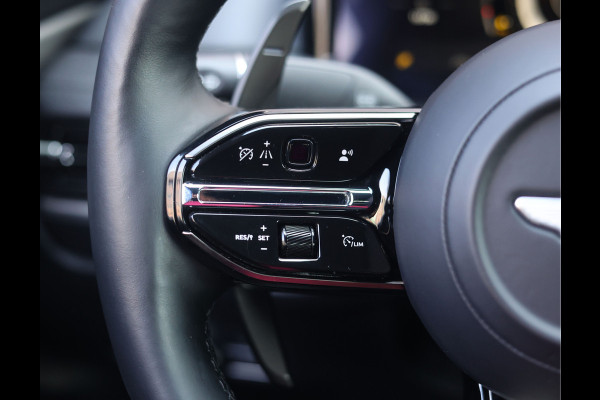 Aston Martin DB12 4.0 V8