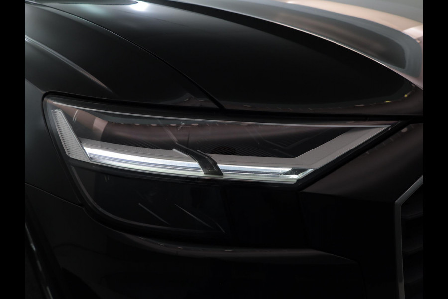 Audi Q8 55 TFSIe quattro Pro Line Plus 380pk | Unieke Auto | Panoramadak | Zeer weinig km's  | 21 inch lichtmetalen velgen | 360 graden camera |