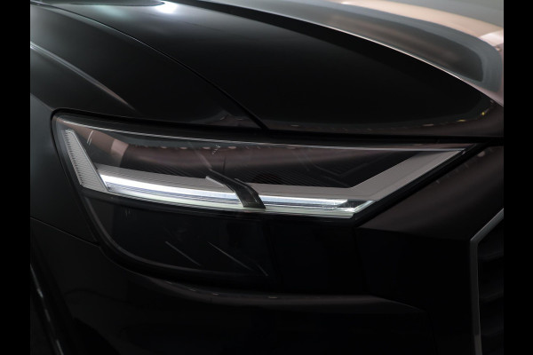 Audi Q8 55 TFSIe quattro Pro Line Plus 380pk | Unieke Auto | Panoramadak | Zeer weinig km's  | 21 inch lichtmetalen velgen | 360 graden camera |