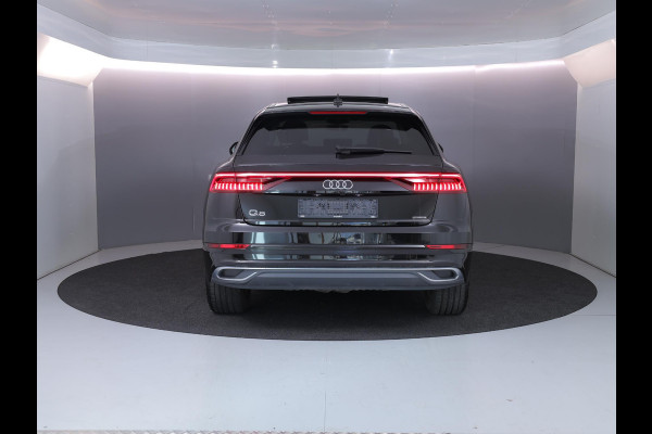 Audi Q8 55 TFSIe quattro Pro Line Plus 380pk | Unieke Auto | Panoramadak | Zeer weinig km's  | 21 inch lichtmetalen velgen | 360 graden camera |