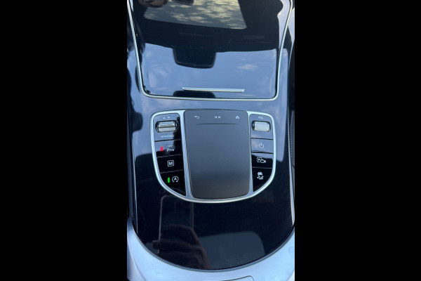 Mercedes-Benz GLC 200 4MATIC Premium Plus AUT PANORAMADAK TREKHAAK NAVIGATIE CAMERA SFEERVERLICHTING STOELVERWARMING CRUISE