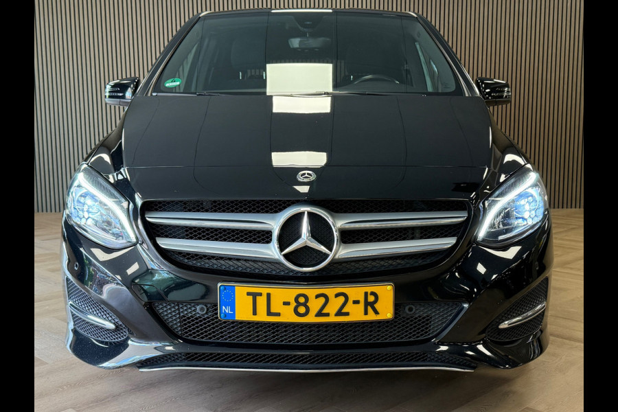 Mercedes-Benz B-Klasse B180 Ambition AUT NAVIGATIE AIRCO CRUISE CONTROL LED XENON PDC TREKHAAK