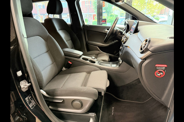 Mercedes-Benz B-Klasse B180 Ambition AUT NAVIGATIE AIRCO CRUISE CONTROL LED XENON PDC TREKHAAK