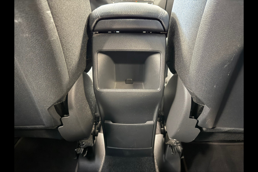 Mercedes-Benz B-Klasse B180 Ambition AUT NAVIGATIE AIRCO CRUISE CONTROL LED XENON PDC TREKHAAK