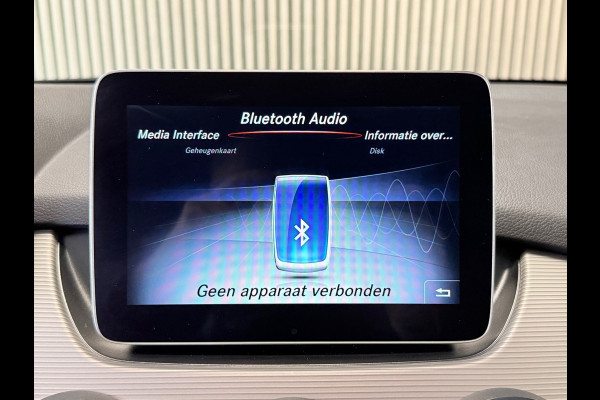 Mercedes-Benz B-Klasse B180 Ambition AUT NAVIGATIE AIRCO CRUISE CONTROL LED XENON PDC TREKHAAK