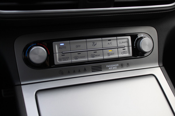 Hyundai Kona EV Premium 64 kWh / Trekhaak / Camera / Leder / Head-up / 18'' / Navigatie / Stuur+Stoelverwarming / Keyless / KRELL Audio / DAB / ACC