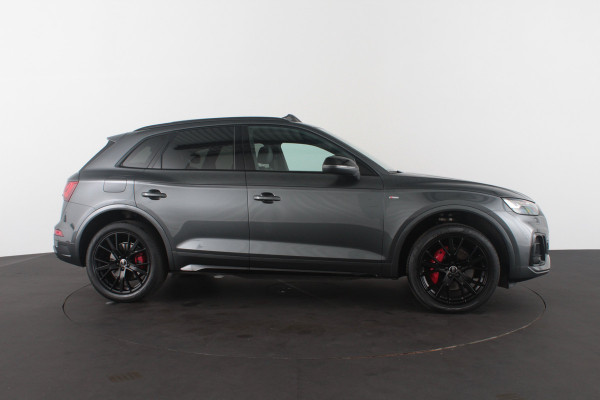 Audi Q5 55 TFSI e quattro S line edition Competition > Black Optiek/B&O/Memory/20inch/Daytona/Pano./Trekhaak