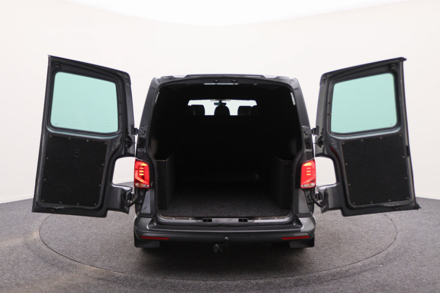 Volkswagen Transporter 2.0 TDI DSG L2H1 30 DC Bulli Leer, 2x Elektr. Schuifdeur, ACC, Camera, Apple Carplay, LED, Trekhaak, 20''