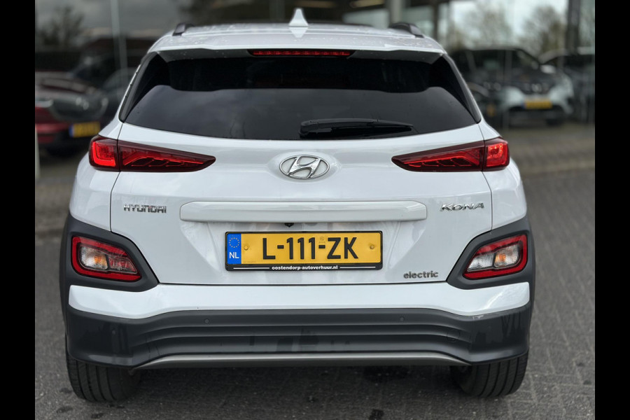 Hyundai Kona EV Fashion Sky 64 kWh | SOH: 96,8% | Sky PANO Dak | HUD | Dodehoek Detectie | LED