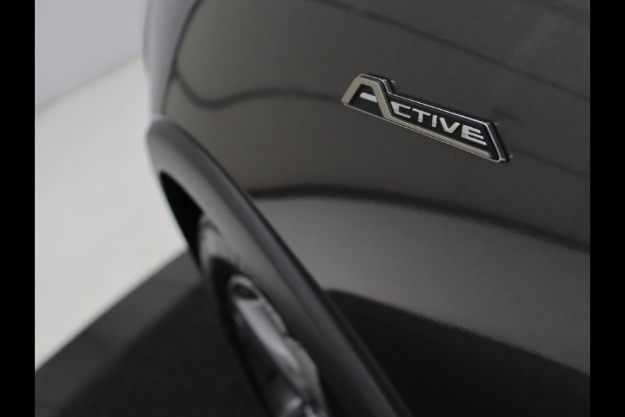 Ford Focus 1.5 EcoBoost Active X Business | Adaptive cruise | Trekhaak | Camera | Carplay | Navigatie | Keyless | Full LED | Parkeerhulp | Climate control | Digital Cockpit | Bluetooth